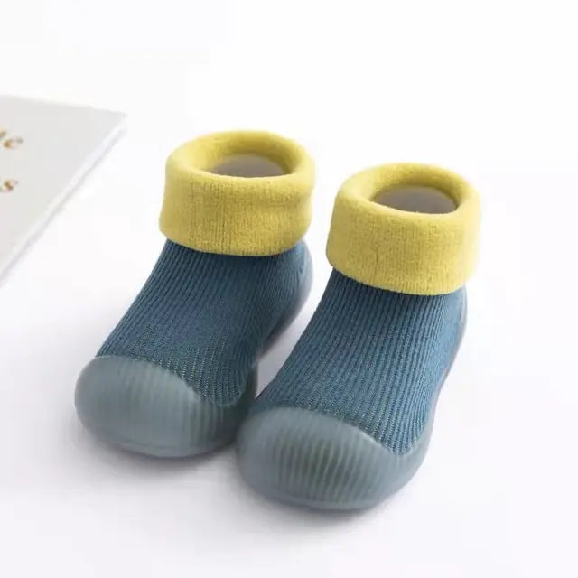 Super Warm Socks Shoes for Kids – Comfort and Style for Winter
