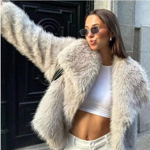 Women's Faux Fox Fur Coat: Elegance and Warmth for the Colder Months