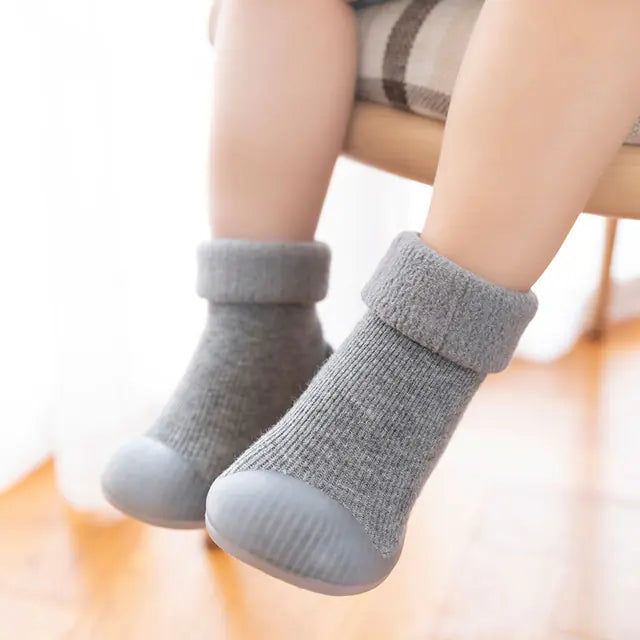 Super Warm Socks Shoes for Kids – Comfort and Style for Winter