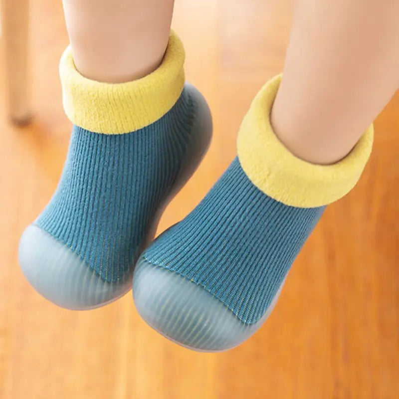 Super Warm Socks Shoes for Kids – Comfort and Style for Winter