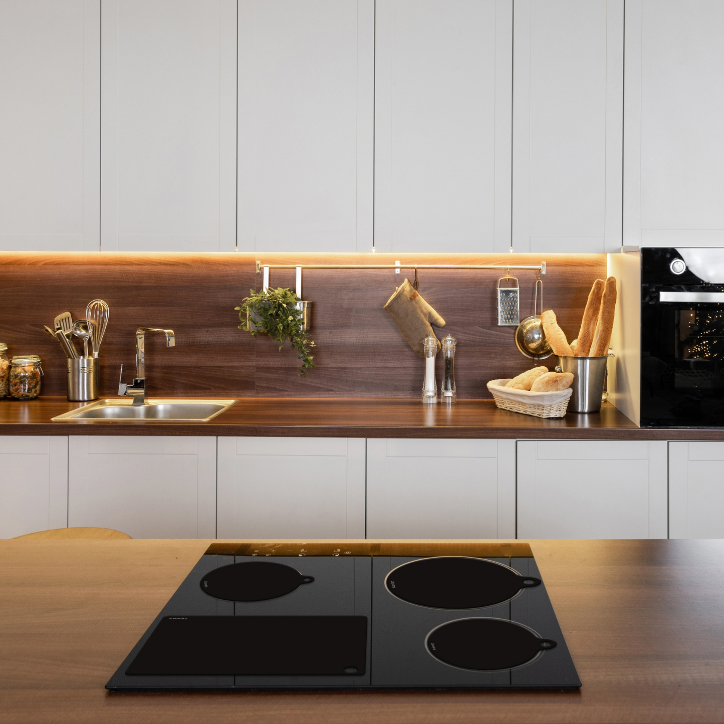 Black Induction Protection Mat - Optimally Safe and Stylish