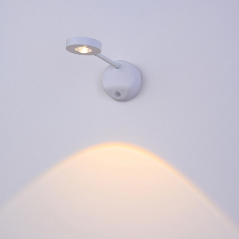 EasyStick™ Wireless Motion Light – The ultimate versatile lighting solution!