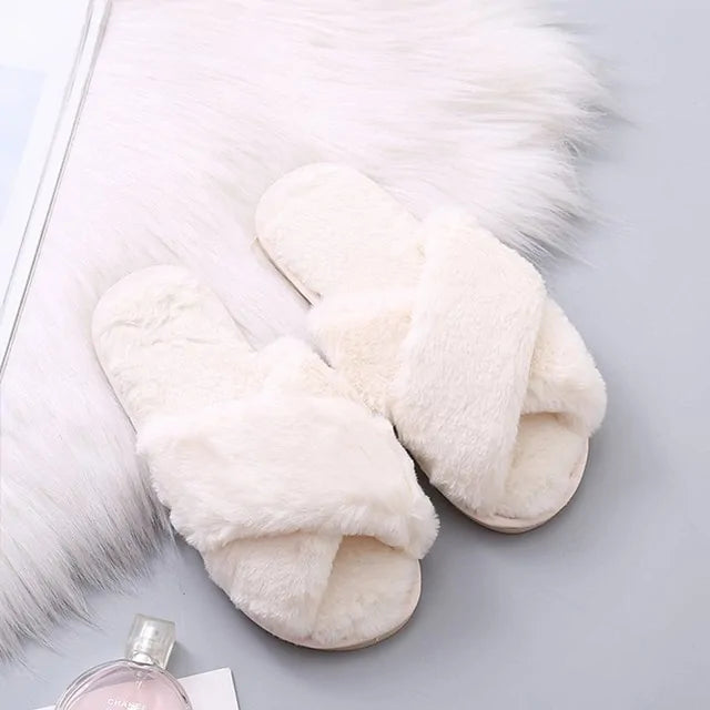 Warm Women's Winter Slippers Made of Faux Fur