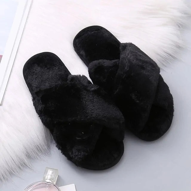 Warm Women's Winter Slippers Made of Faux Fur