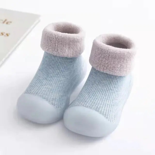 Super Warm Socks Shoes for Kids – Comfort and Style for Winter