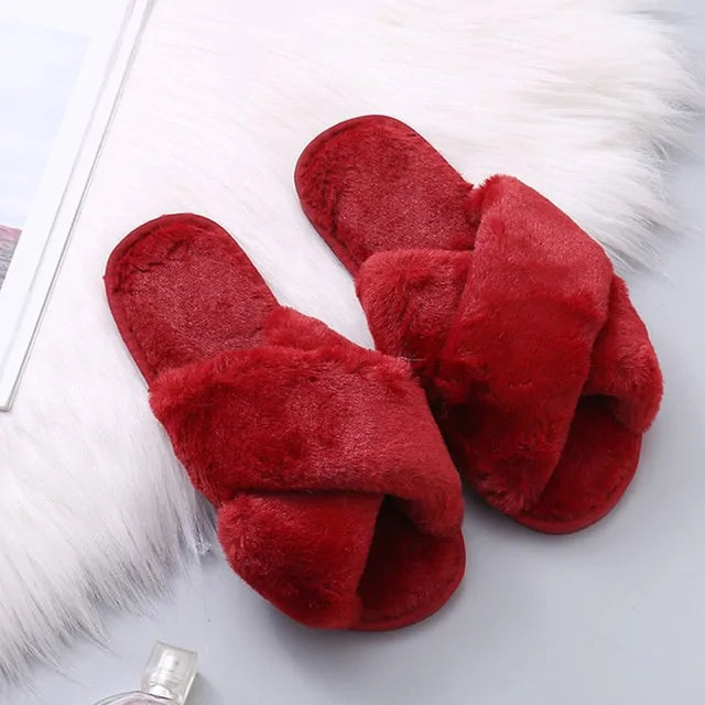 Warm Women's Winter Slippers Made of Faux Fur