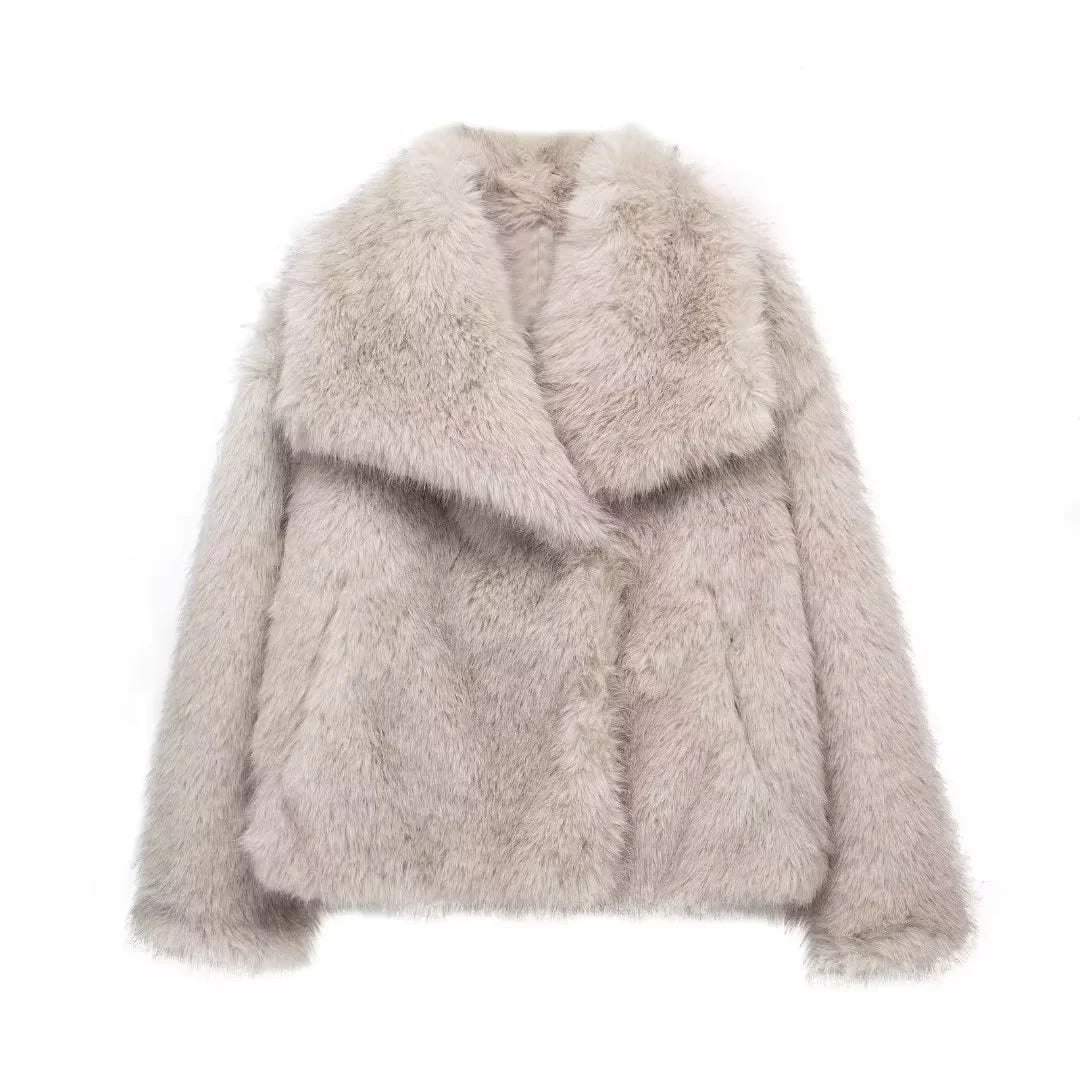 Women's Faux Fox Fur Coat: Elegance and Warmth for the Colder Months